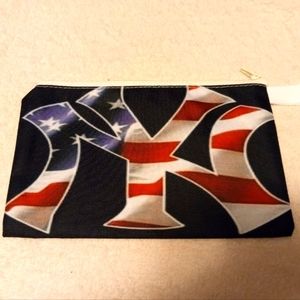 Yankees zipper pouch